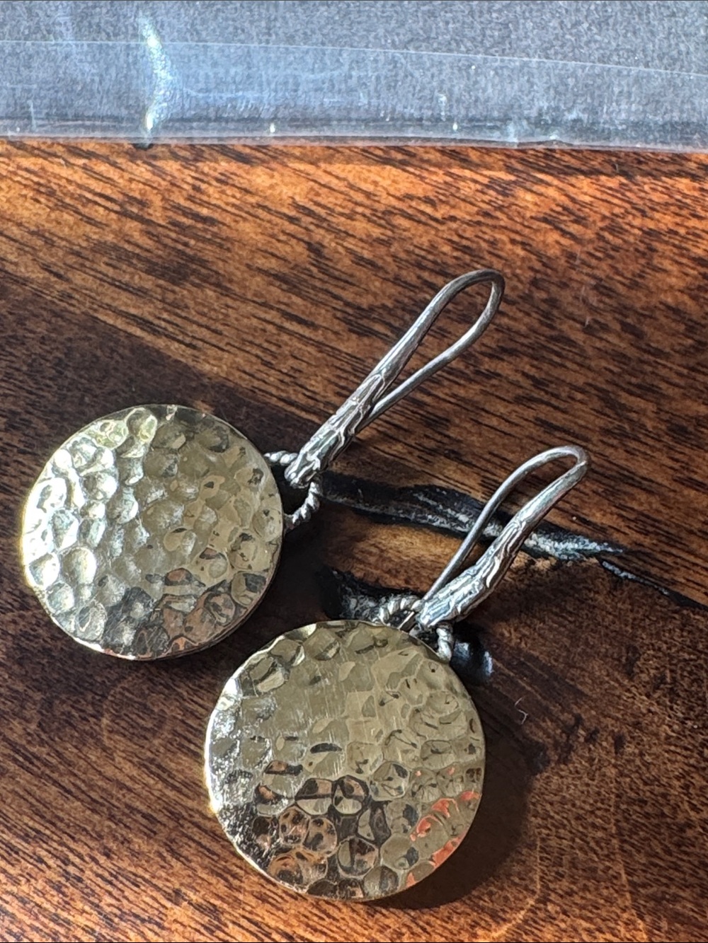John Hardy Palu 18k and sterling silver hammered round drop earrings - Picture 8 of 13